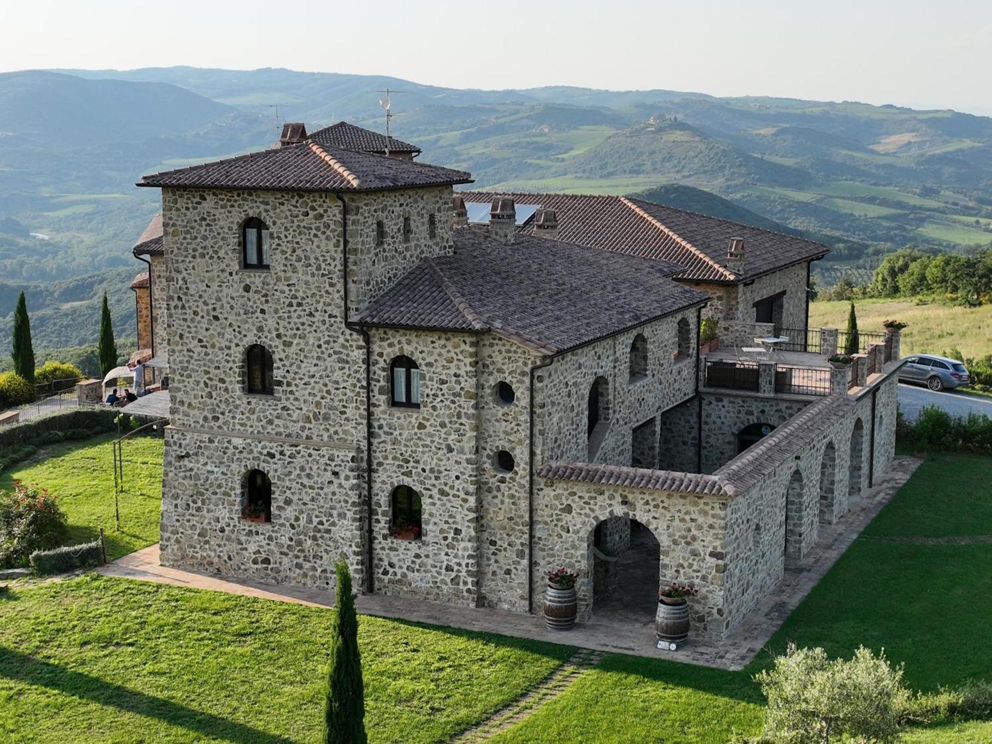 Podere Montale Il Borgo 세지아노 외부 사진