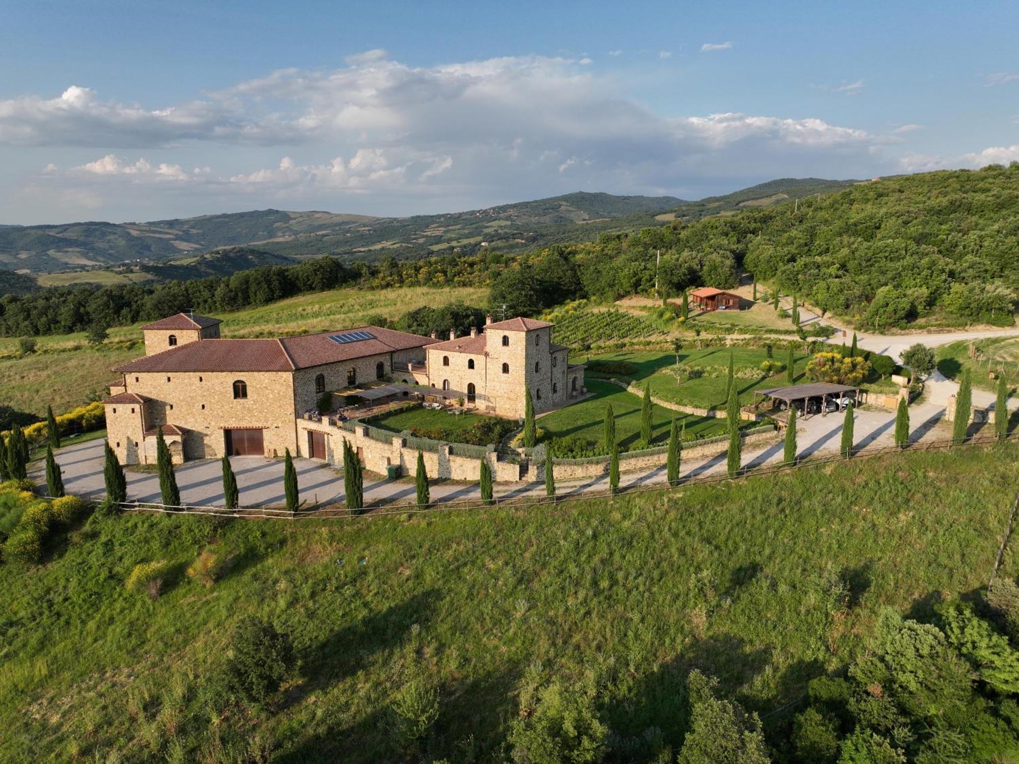 Podere Montale Il Borgo 세지아노 외부 사진