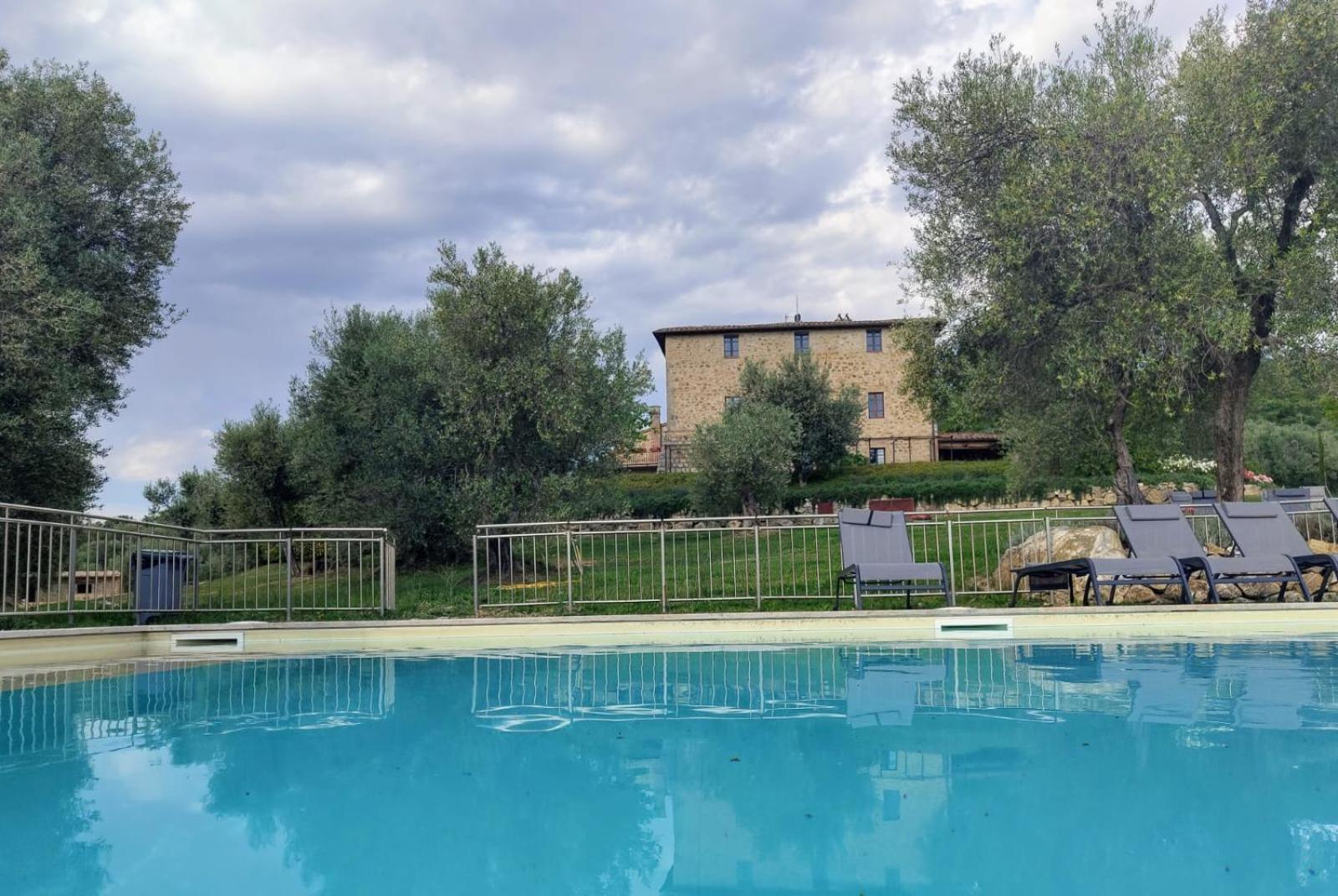 Podere Montale Il Borgo 세지아노 외부 사진