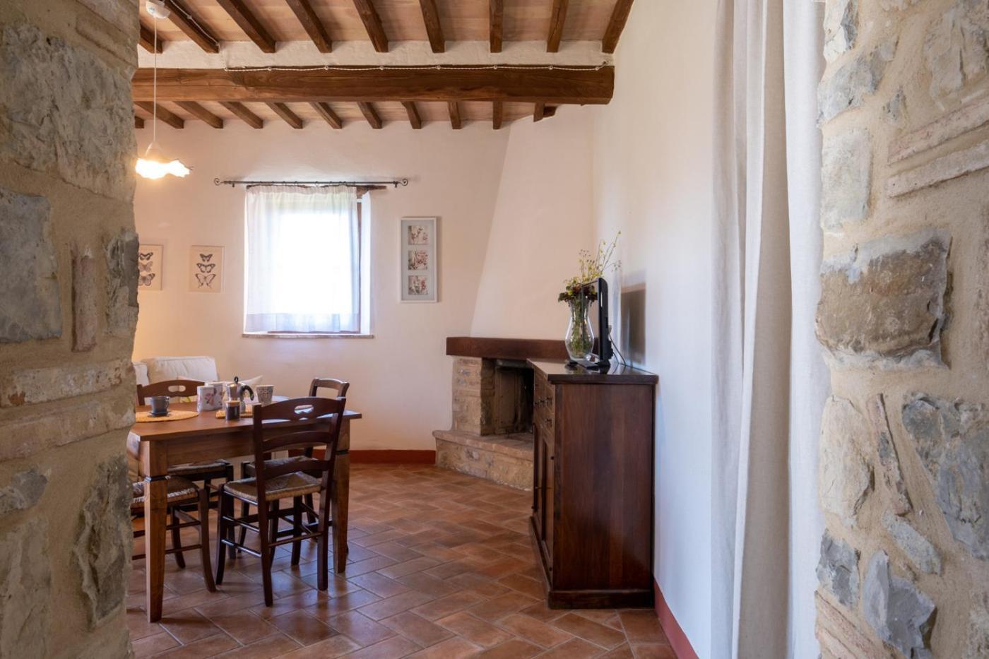 Podere Montale Il Borgo 세지아노 외부 사진